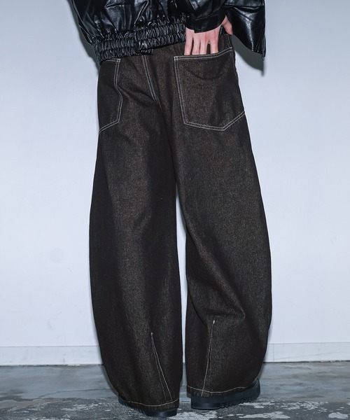 MDR(エムディアール)の「バレルレッグ カーブシルエット デニムパンツ(デニムパンツ・メンズ・ネイビー/ブルー/ブラック・L/M)」の5枚目の写真