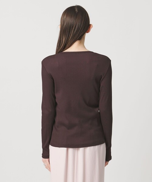 UNITED ARROWS(ユナイテッドアローズ)の「コットン テレコ クルーネック カットソー(Tシャツ/カットソー・レディース・ホワイト/ダークブラウン/ブラック/ライトピンク・FREE)」の15枚目の写真