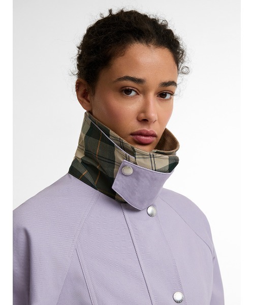 Barbour(バブアー)の「CROPPED BEADNELL / クロップド ビードネル カジュアルジャケット(レディース)(ブルゾン・レディース・パープル/クリーム/オリーブ/ピンク・10/8)」の21枚目の写真