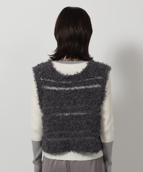 LAKOLE（ラコレ）の「チュールヤーンニットベスト / 657251（ベスト・レディース・アイボリー/イエロー/チャコール・FREE）」の14枚目の写真