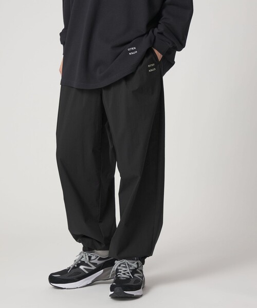 CITEN(シテン)の「<CITEN>イージートラックパンツ(その他パンツ・メンズ・ダークブラウン/ライトグレー/ブラック・L/M/S)」の2枚目の写真