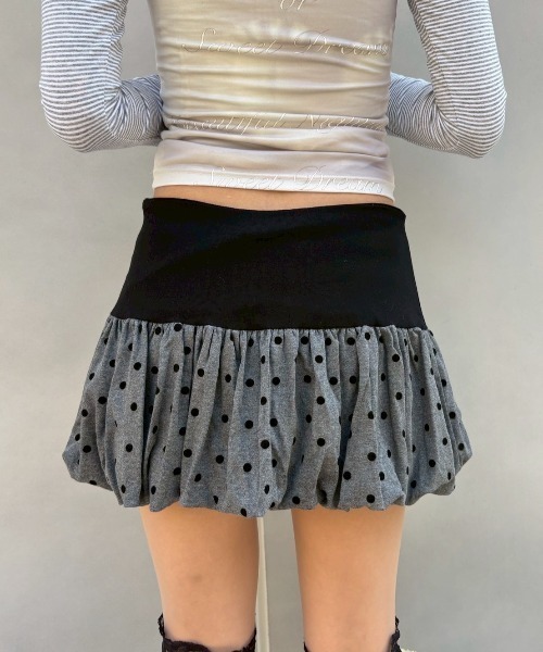 Never mind the XU(ネバーマインドザエックスユー)の「【Never mind the XU】star dot balloon skirt / 【ネバーマインド ザ エックスユー】スタードッドバルーンマイクロミニスカート(スカート・レディース・グレー・S)」の9枚目の写真