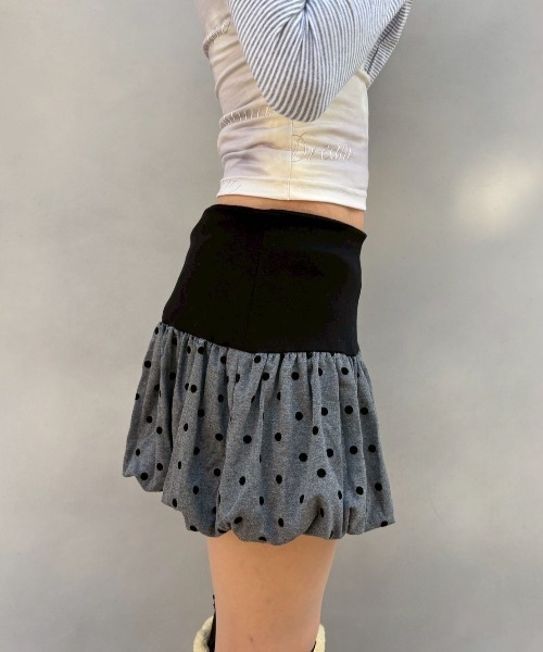 Never mind the XU(ネバーマインドザエックスユー)の「【Never mind the XU】star dot balloon skirt / 【ネバーマインド ザ エックスユー】スタードッドバルーンマイクロミニスカート(スカート・レディース・グレー・S)」の8枚目の写真
