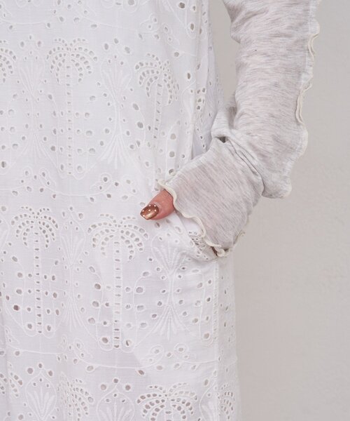 CIAOPANIC（チャオパニック）の「【She desires...】刺繍レースサロペット（サロペット/オーバーオール・レディース・ホワイト・ONE SIZE）」の2枚目の写真