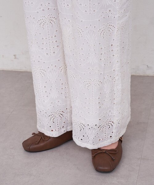 CIAOPANIC（チャオパニック）の「【She desires...】刺繍レースサロペット（サロペット/オーバーオール・レディース・ホワイト・ONE SIZE）」の3枚目の写真