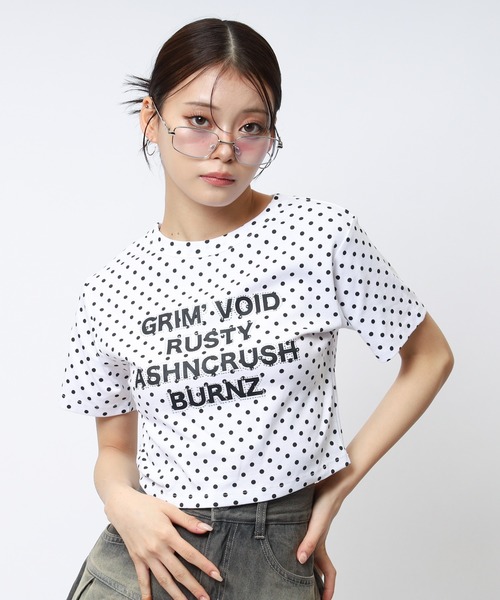 SPIRALGIRL(スパイラルガール)の「ラインストーンロゴミニTシャツ(Tシャツ/カットソー・レディース・ホワイト/ブラック/ドット/カモフラージュ・FREE)」の1枚目の写真