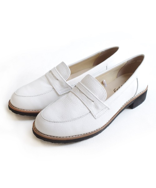 Pointer(shoes)(ポインター)の「【本革軽量】 定番ローファー(ローファー・レディース・ブラック系その他/ホワイト/ダークブラウン/ブラック・24.5cm/24cm/23.5cm/23cm/22.5cm/22cm)」の1枚目の写真
