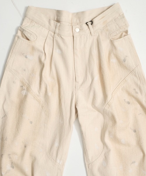 CONZ(コンズ)の「paint curved jeans/ワイドパンツ/バルーンシルエット/NVRFR/ペイント(デニムパンツ・メンズ・アイボリー・3/2/1)」の3枚目の写真