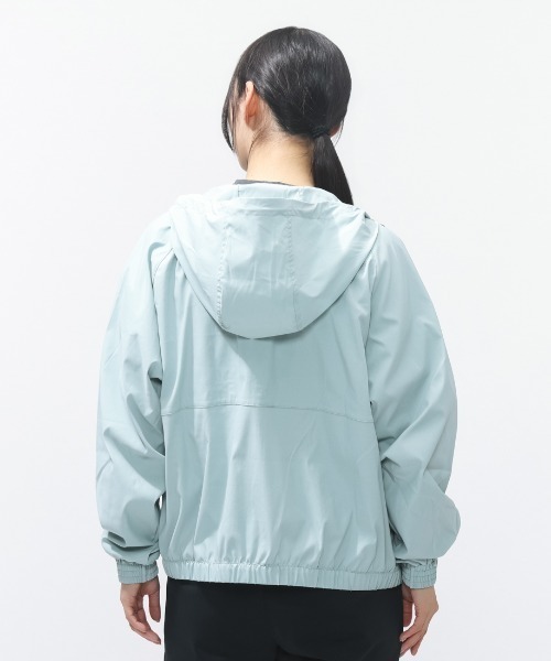 CONVERSE（コンバース）の「コンバース  STRETCH HD JACKET L ストレッチフーディージャケット（ナイロンジャケット・レディース・ブルー/グレー・M/L）」の5枚目の写真