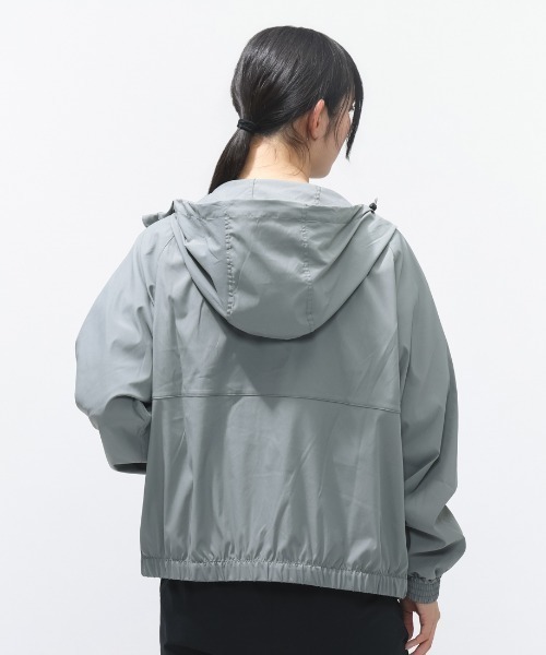 CONVERSE（コンバース）の「コンバース  STRETCH HD JACKET L ストレッチフーディージャケット（ナイロンジャケット・レディース・ブルー/グレー・M/L）」の10枚目の写真