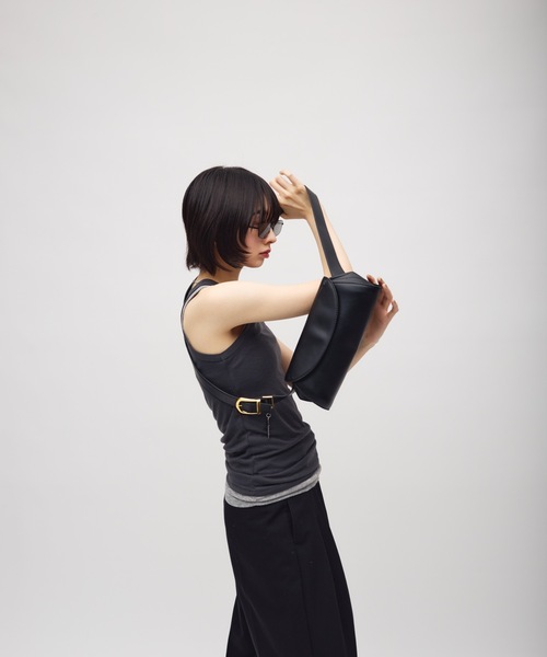 TONER(トナー)の「ラウンドロングミニショルダーバッグ/ワンショルダー/ロゴプレート付き(ショルダーバッグ・レディース・ブラウン/ブラック・FREE)」の20枚目の写真