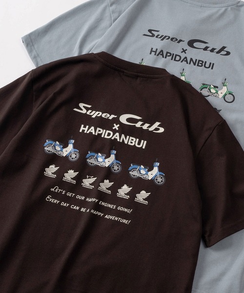 sanrio（サンリオ）の「【71】【HONDA/ホンダ】×【Sanrio/サンリオ】「スーパーカブ」「はぴだんぶい」コラボ クイックドライ クルーネックTシャツ/ユニセックス/レディース/メンズ（Ｓ）（Tシャツ/カットソー・レディース・ブラック/サックスブルー/アッシュグレー/ダークグリーン/ベージュ/イエロー/ホワイト/ブラウン・M/L）」の4枚目の写真