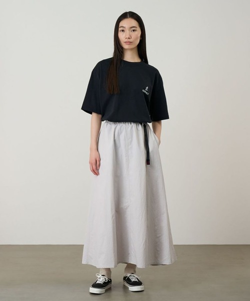Gramicci(グラミチ)の「Gramicci/グラミチ NYLON FLARE SKIRT ロングスカート(スカート・レディース・ブラック/アイボリー/ブラウン/ライトグリーン/ダークネイビー・S/M/L)」の7枚目の写真