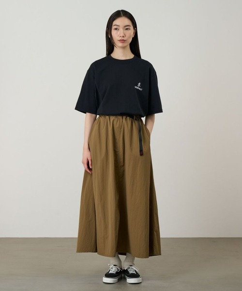 Gramicci(グラミチ)の「Gramicci/グラミチ NYLON FLARE SKIRT ロングスカート(スカート・レディース・ブラック/アイボリー/ブラウン/ライトグリーン/ダークネイビー・S/M/L)」の11枚目の写真