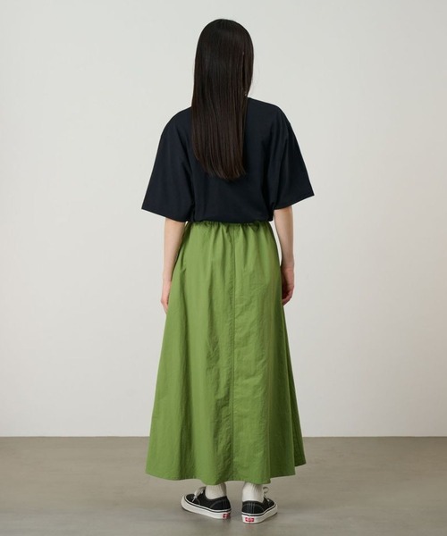 Gramicci(グラミチ)の「Gramicci/グラミチ NYLON FLARE SKIRT ロングスカート(スカート・レディース・ブラック/アイボリー/ブラウン/ライトグリーン/ダークネイビー・S/M/L)」の16枚目の写真