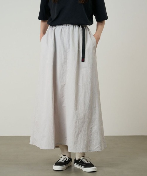 Gramicci(グラミチ)の「Gramicci/グラミチ NYLON FLARE SKIRT ロングスカート(スカート・レディース・ブラック/アイボリー/ブラウン/ライトグリーン/ダークネイビー・S/M/L)」の19枚目の写真