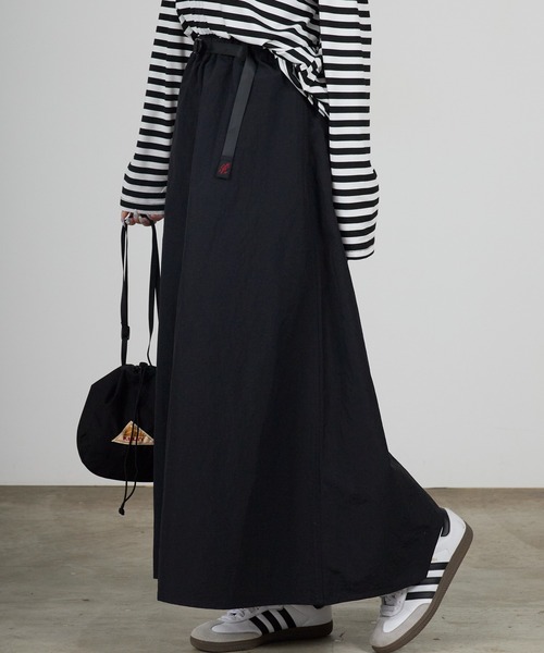 Gramicci（グラミチ）の「Gramicci/グラミチ NYLON FLARE SKIRT ロングスカート フレアスカート ナイロン 撥水 速乾 軽量 耐塩 2026年 夏 夏服 秋服（スカート・レディース・ブラック/アイボリー/ブラウン/ライトグリーン/ダークネイビー・S/M/L）」の20枚目の写真