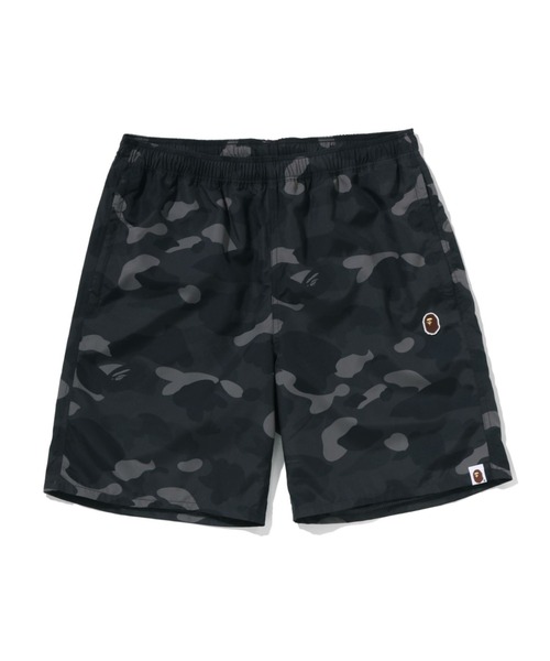 A BATHING APE(アベイシングエイプ)の「COLOR CAMO APE HEAD ONE POINT BEACH SHORTS(その他パンツ・メンズ・ブラック/グリーン/レッド/パープル・X-LARGE/SMALL/XX-LARGE/MEDIUM/LARGE)」の2枚目の写真