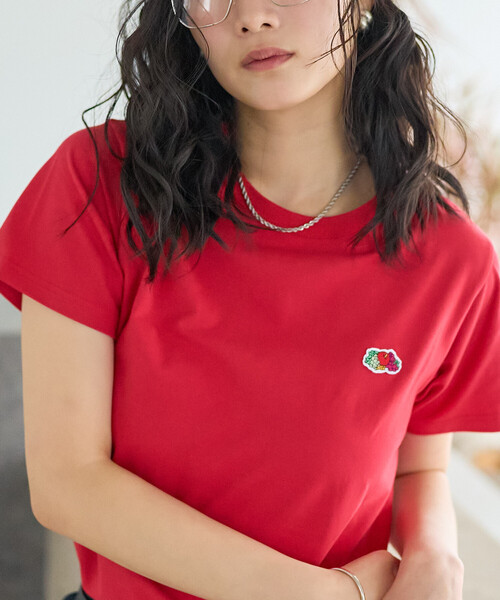 FREAK'S STORE(フリークスストア)の「FRUIT OF THE LOOM × FREAK'S STORE/フルーツオブザルーム 別注 ベーシック半袖Tシャツ(Tシャツ/カットソー・レディース・オフホワイト/ネイビー/レッド/ブラウン/ブラック・MEDIUM/SMALL)」の10枚目の写真