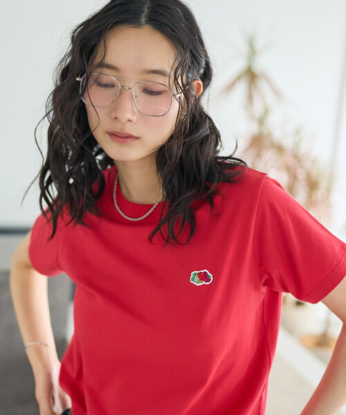 FREAK'S STORE(フリークスストア)の「FRUIT OF THE LOOM × FREAK'S STORE/フルーツオブザルーム 別注 ベーシック半袖Tシャツ(Tシャツ/カットソー・レディース・オフホワイト/ネイビー/レッド/ブラウン/ブラック・MEDIUM/SMALL)」の11枚目の写真