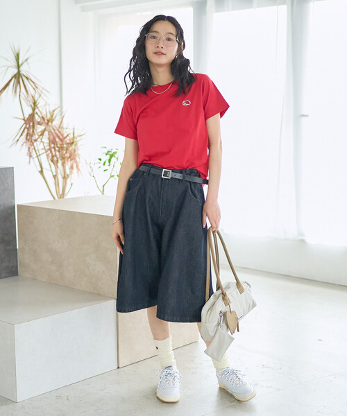 FREAK'S STORE(フリークスストア)の「FRUIT OF THE LOOM × FREAK'S STORE/フルーツオブザルーム 別注 ベーシック半袖Tシャツ(Tシャツ/カットソー・レディース・オフホワイト/ネイビー/レッド/ブラウン/ブラック・MEDIUM/SMALL)」の12枚目の写真