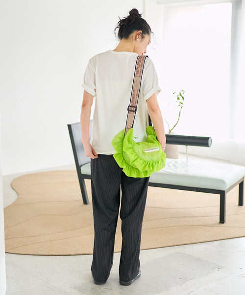 FREAK'S STORE（フリークスストア）の「FRUIT OF THE LOOM × FREAK'S STORE/フルーツオブザルーム 別注 ベーシック半袖Tシャツ（Tシャツ/カットソー・レディース・オフホワイト/ネイビー/レッド/ブラウン/ブラック・MEDIUM/SMALL）」の12枚目の写真