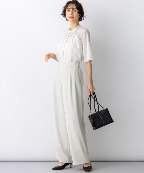 23区 L(ニジュウサンクオオキイサイズ)の「ドライシアーストライプ フロントタック ブラウス(シャツ/ブラウス・レディース・ネイビー系1/ホワイト系1・44/46/48/50)」の8枚目の写真