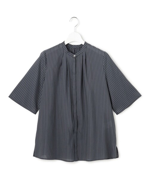 23区 L(ニジュウサンクオオキイサイズ)の「ドライシアーストライプ フロントタック ブラウス(シャツ/ブラウス・レディース・ネイビー系1/ホワイト系1・44/46/48/50)」の9枚目の写真