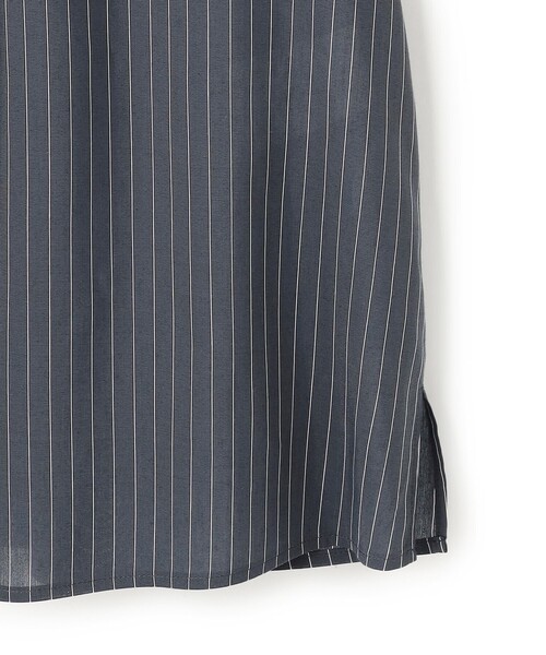 23区 L(ニジュウサンクオオキイサイズ)の「ドライシアーストライプ フロントタック ブラウス(シャツ/ブラウス・レディース・ネイビー系1/ホワイト系1・44/46/48/50)」の13枚目の写真