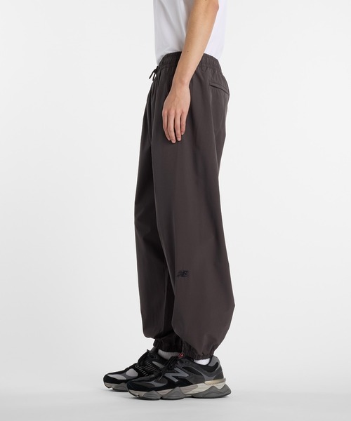 NEW BALANCE(ニューバランス)の「NB GREY ジョガーパンツ(スウェットパンツ・メンズ・グリーン/スミクロ/ベージュ・SMALL/MEDIUM/LARGE/X-LARGE/XX-LARGE)」の4枚目の写真
