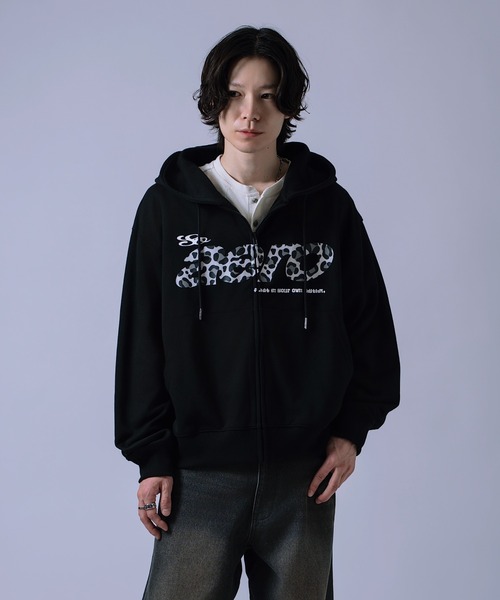 improves(インプローブス)の「総柄ロゴ ZIPパーカー(パーカー・メンズ・ブラック/ピンク/グレー・LARGE/MEDIUM)」の4枚目の写真
