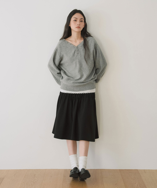 YEARNING(イヤニング)の「SHIRRING FLARE MIDI SKIRT, BLACK(スカート・レディース・その他・FREE)」の1枚目の写真