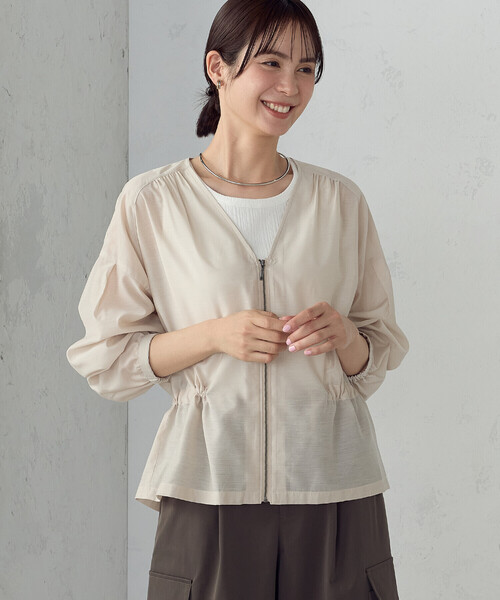 COMME CA ISM（コムサイズム）の「Vネック シアーブルゾン（ブルゾン・レディース・キャメル/ベージュ/ネイビー・LARGE/MEDIUM）」の7枚目の写真