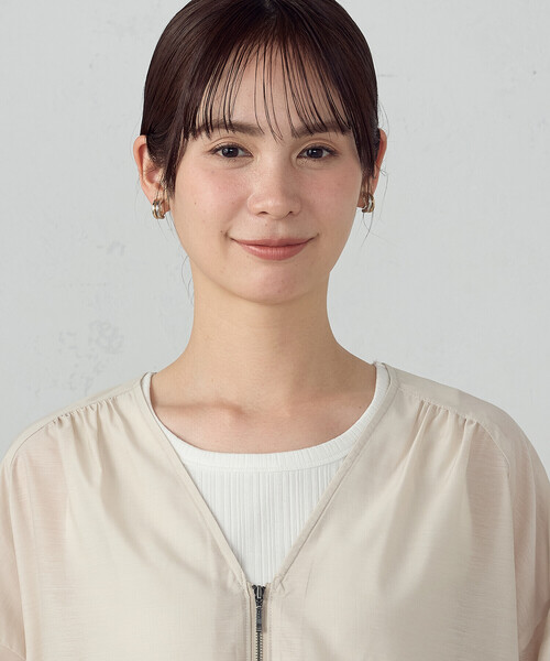COMME CA ISM（コムサイズム）の「Vネック シアーブルゾン（ブルゾン・レディース・キャメル/ベージュ/ネイビー・LARGE/MEDIUM）」の19枚目の写真