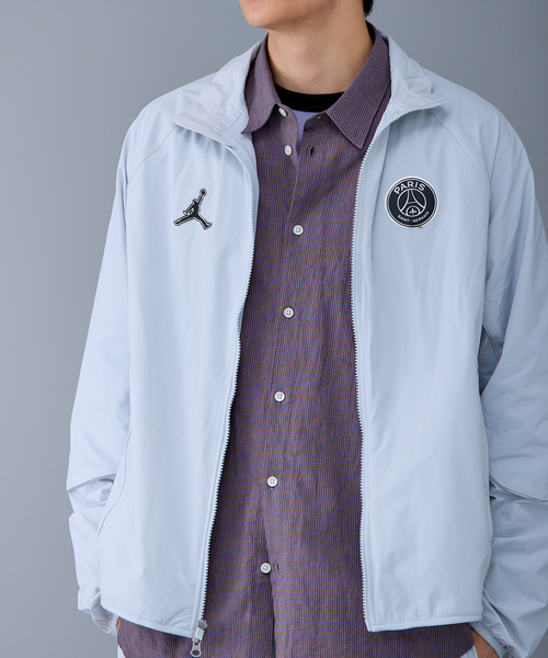 JORDAN BRAND(ジョーダンブランド)の「【NIKE / ナイキ】M J DF JAM ANTHEM JKT PSG(その他アウター・メンズ・グレー・X-LARGE/LARGE/MEDIUM/SMALL/XX-LARGE)」の2枚目の写真