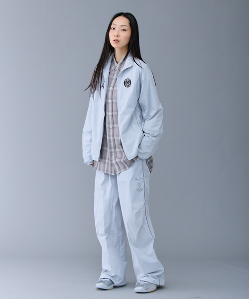 JORDAN BRAND(ジョーダンブランド)の「【NIKE / ナイキ】M J DF JAM ANTHEM JKT PSG(その他アウター・メンズ・グレー・X-LARGE/LARGE/MEDIUM/SMALL/XX-LARGE)」の3枚目の写真