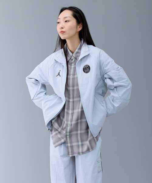JORDAN BRAND(ジョーダンブランド)の「【NIKE / ナイキ】M J DF JAM ANTHEM JKT PSG(その他アウター・メンズ・グレー・X-LARGE/LARGE/MEDIUM/SMALL/XX-LARGE)」の8枚目の写真