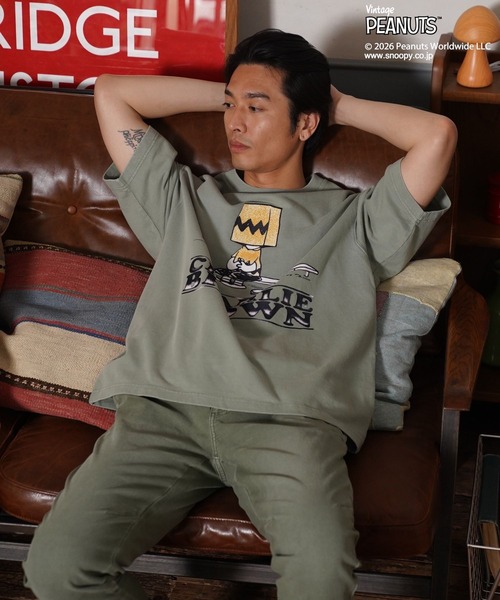 BAYFLOW(ベイフロー)の「【PEANUTS×BAYFLOW】ピーナッツアソートTシャツ(Tシャツ/カットソー・メンズ・チャコール/ブルー/グリーン/ホワイト/ベージュ/オレンジ・LARGE/MEDIUM)」の4枚目の写真