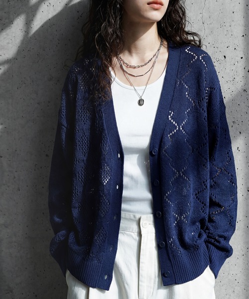 antiqua(アンティカ)の「和柄 透かし編み ニットカーディガン(ニット/セーター・レディース・ネイビー/ブラック・R/P)」の1枚目の写真