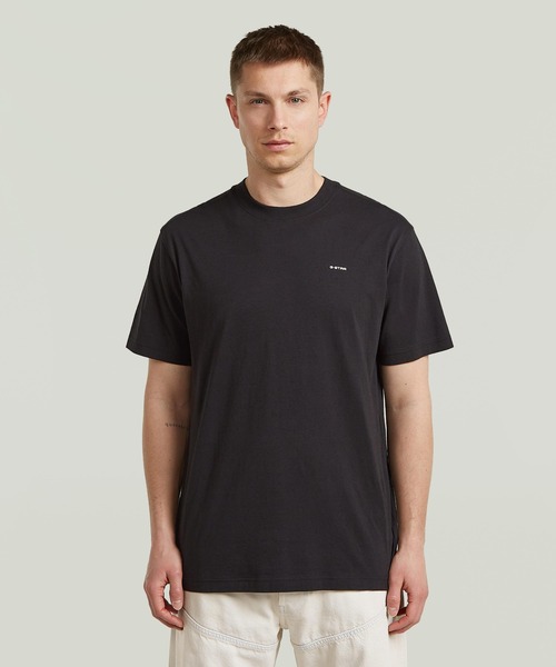 G-STAR(ジースター)の「True Regular T-Shirt/ベーシックデザインワンポイントブランドロゴTシャツ(Tシャツ/カットソー・メンズ・ダークブラック/ホワイト系その他/ライトブルー・MEDIUM/SMALL/X-SMALL/X-LARGE/LARGE)」の1枚目の写真