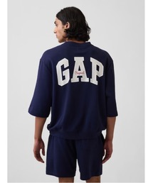 GAP（ギャップ）の「オーバーサイズ GAPロゴ フレンチテリーTシャツ（スウェット）」