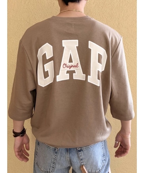 GAP（ギャップ）の「オーバーサイズ GAPロゴ フレンチテリーTシャツ（スウェット・メンズ・オフホワイト/ネイビー/ブラウン/ブラック・XS/L/M/S/XL）」の20枚目の写真