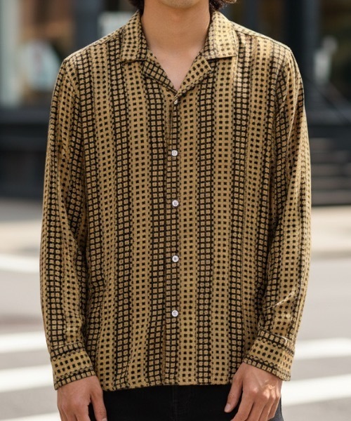 OAS(オーエーエス)の「DESIGN TEE/OAS / 幾何学総柄オープンカラー長袖シャツ ベージュ×ブラウン ドット柄 リゾートシャツ 開襟 大人カジュアル(シャツ/ブラウス・メンズ・ベージュ・X-LARGE/SMALL/LARGE/MEDIUM)」の4枚目の写真