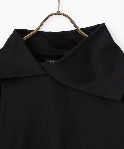 mizuiroind（ミズイロインド）の「[mizuiro ind/ミズイロインド] アシンメトリーカラー プルオーバー（Tシャツ/カットソー・レディース・ブラック/オフホワイト/ブルー・F）」の18枚目の写真