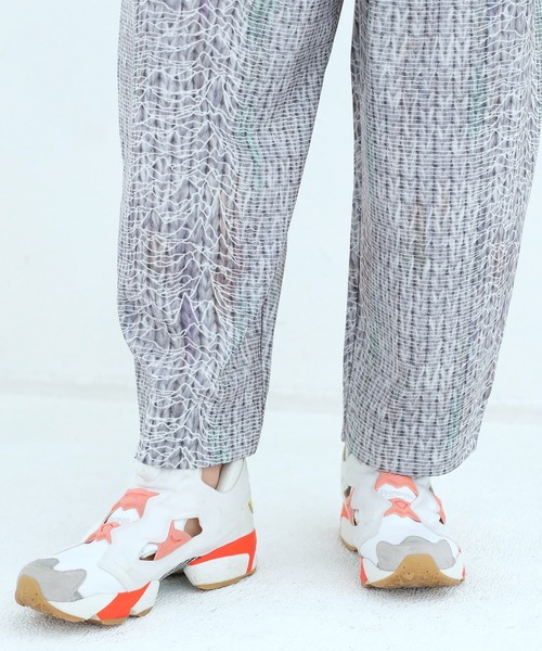 BEDSIDEDRAMA(ベットサイドドラマ)の「Daydream Photo Wide Pants(その他パンツ・レディース・ブラック/グレー・2/1)」の11枚目の写真