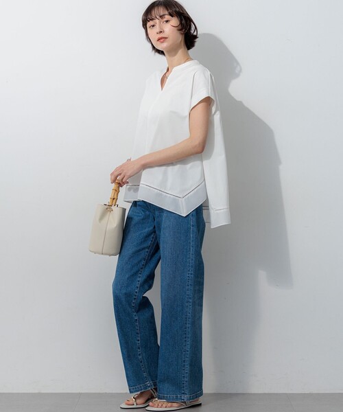 23区 L(ニジュウサンクオオキイサイズ)の「ラダーレースジャージー ハンカチーフヘム カットソー(Tシャツ/カットソー・レディース・ブラック系/ダルブルー系/ライトイエロー系/ホワイト系/ダークブラウン系・44/46)」の15枚目の写真