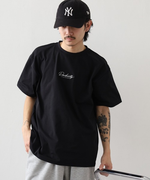 FUNALIVE（ファンアライブ）の「ワンポイント刺繍 ストレッチT 接触冷感 吸水速乾 UVカット（Tシャツ/カットソー・メンズ・ホワイト/ライトブラック/スミクロ/ブラック系その他2/ブラック/ホワイト系その他2/ネイビー系/ネイビー系2・M/L/LL）」の3枚目の写真