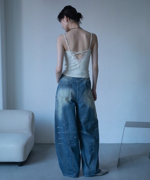 VACANCY(ヴァカンシー)の「スタッズラインワイドデニム(デニムパンツ・レディース・ブルー・LARGE/MEDIUM/SMALL)」の14枚目の写真
