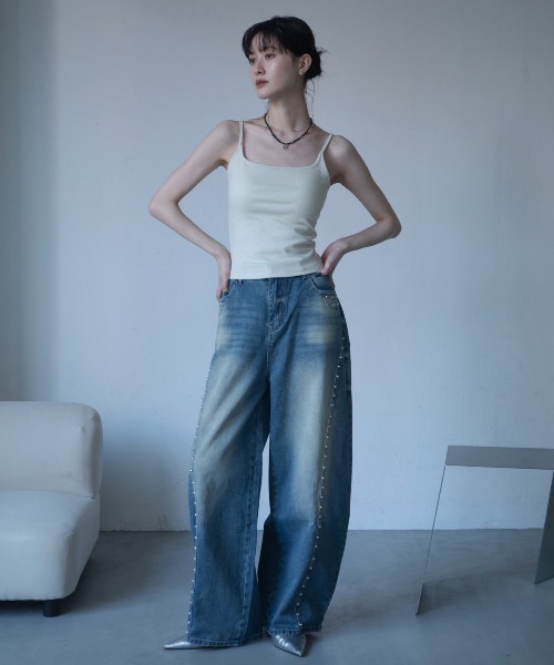 VACANCY(ヴァカンシー)の「スタッズラインワイドデニム(デニムパンツ・レディース・ブルー・LARGE/MEDIUM/SMALL)」の13枚目の写真