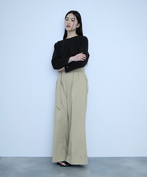 VICKY(ビッキー)の「【シーズンレス】袖刺繍コットンプルオーバー(Tシャツ/カットソー・レディース・オフホワイト/ネイビー/ライトグレー/ブラック・M)」の12枚目の写真